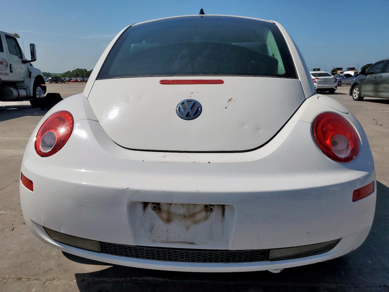 2010 Volkswagen New Beetle VIN: 3VWPG3AGXAM010554 Lot: 65649965