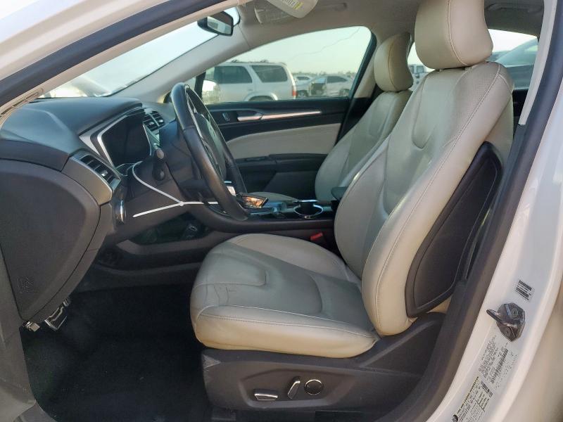  FORD FUSION 2016 Белы