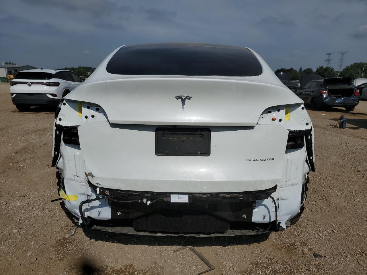 2023 Tesla Model Y VIN: 7SAYGDEE4PF764166 Lot: 64412875