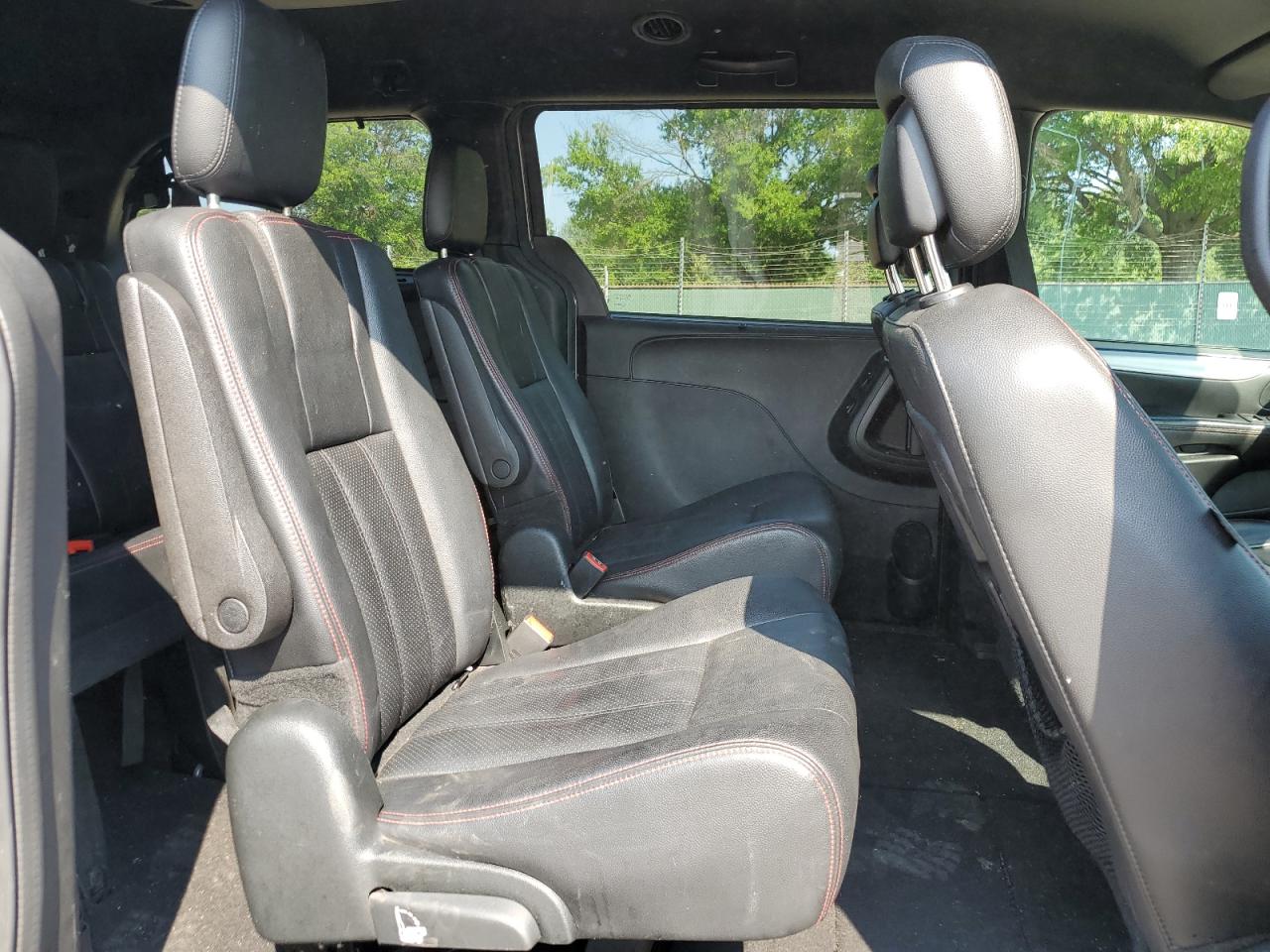 2c4rdgeg2hr842477 2C4RDGEG2HR842477 2017 Dodge Grand Caravan Gt