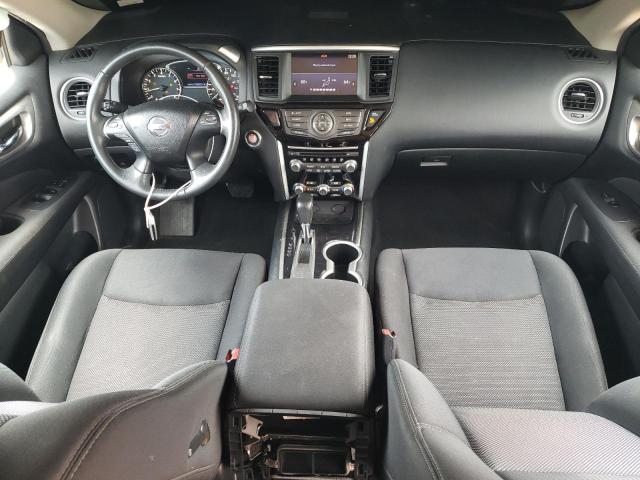  NISSAN PATHFINDER 2017 Czerwony