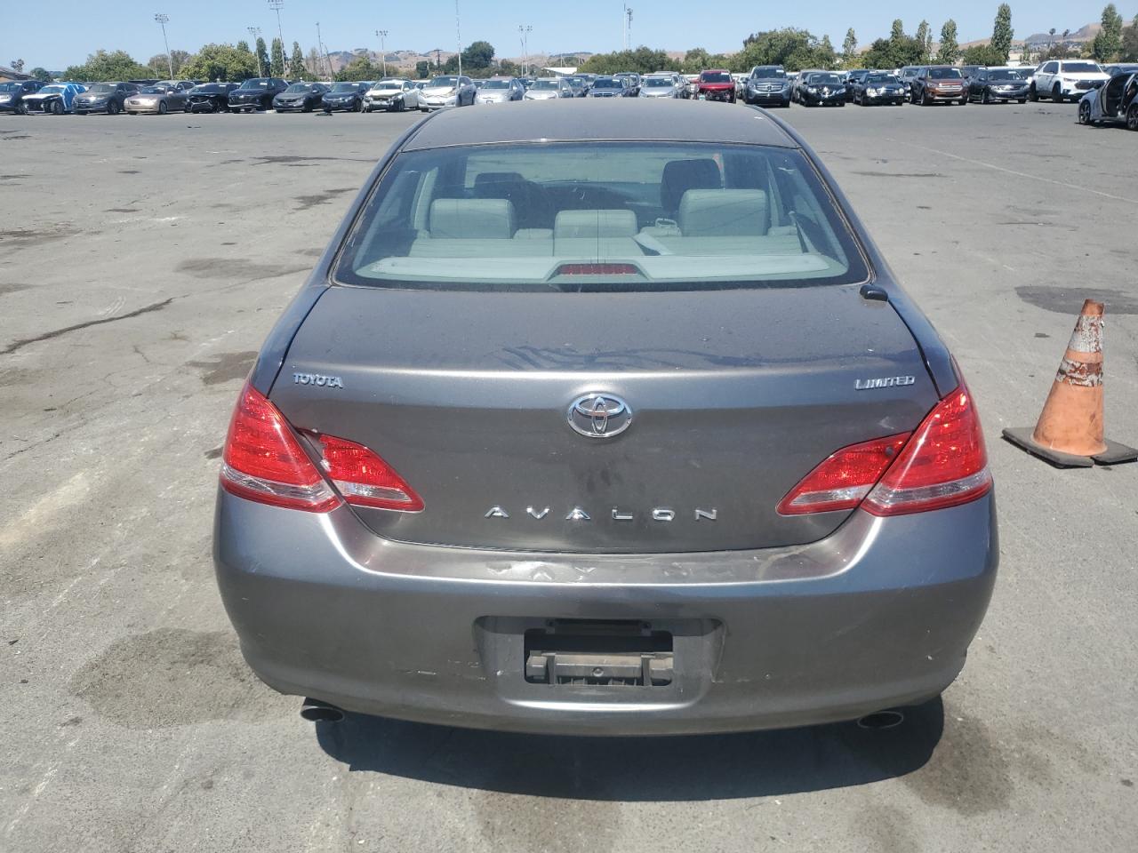 2005 Toyota Avalon Xl VIN: 4T1BK36B35U052442 Lot: 65134335