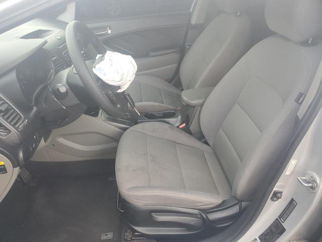 Sedans KIA FORTE 2016 Srebrny