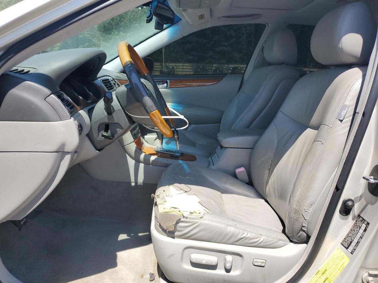 2005 Lexus Es 330 VIN: JTHBA30G855139757 Lot: 63443195