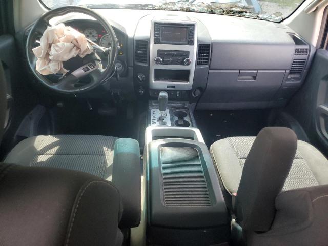  NISSAN TITAN 2015 Granatowy