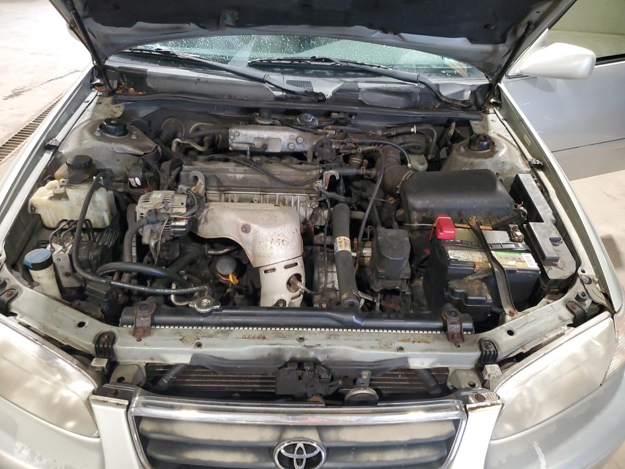 2000 Toyota Camry Ce VIN: 4T1BG22K0YU696924 Lot: 64359035