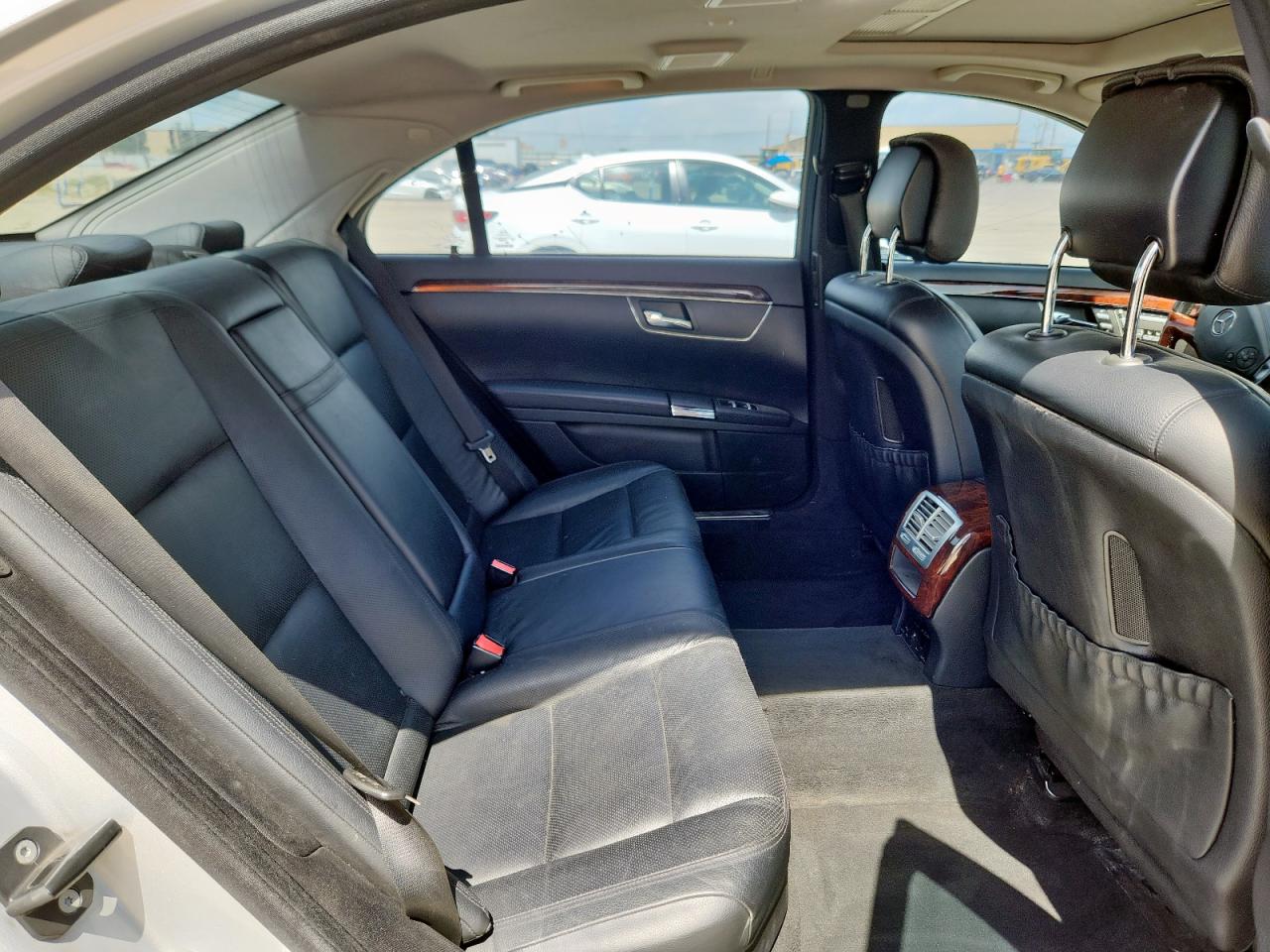 2012 Mercedes-Benz S 550 VIN: WDDNG7DB6CA433106 Lot: 64270265