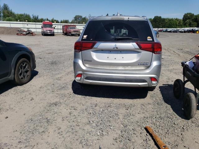  MITSUBISHI OUTLANDER 2018 Серебристый