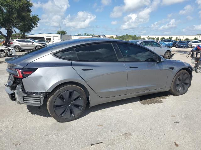  TESLA MODEL 3 2024 Szary