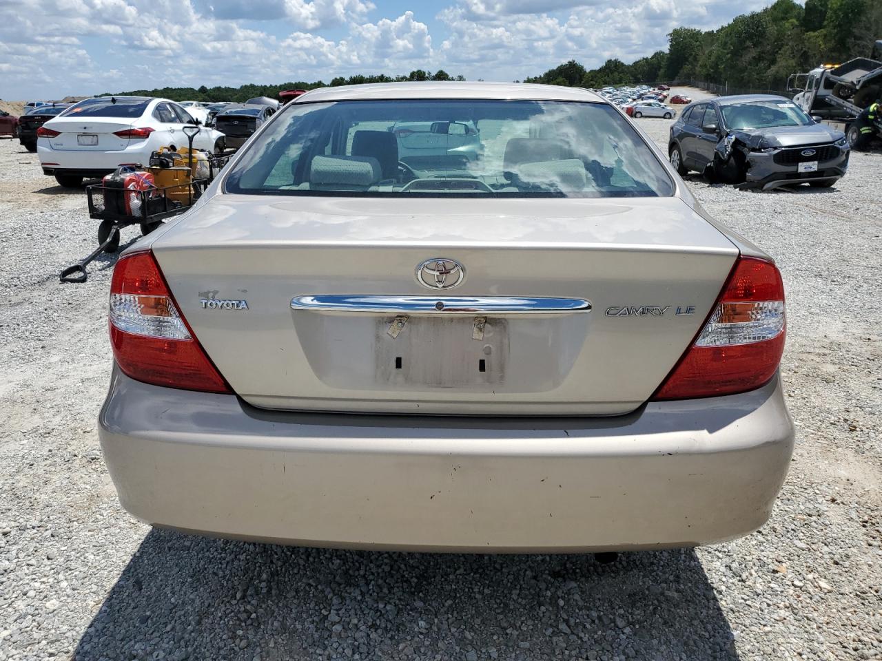 2004 Toyota Camry Le VIN: 4T1BE32K04U846729 Lot: 64983695
