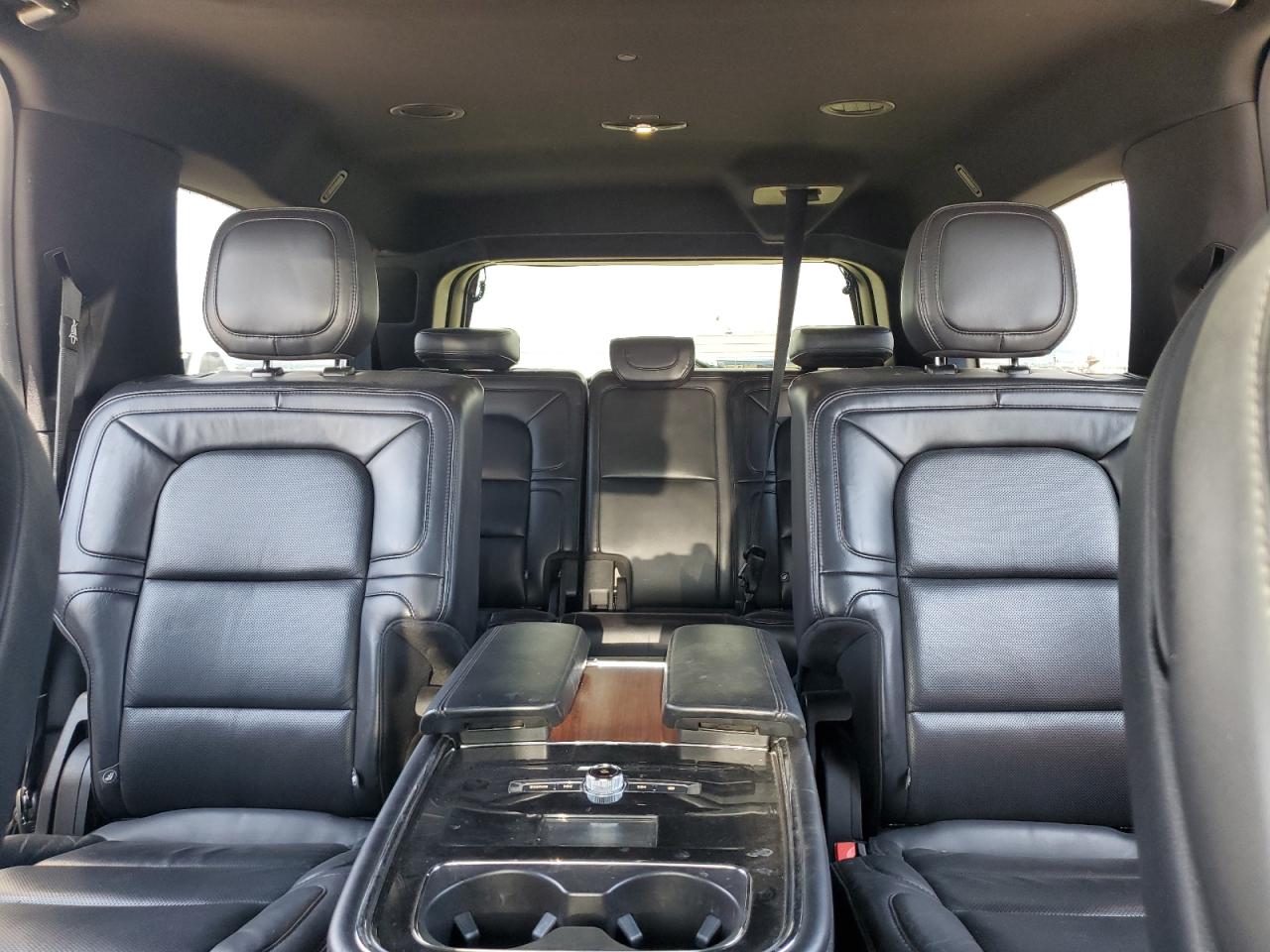 2019 Lincoln Navigator L Reserve VIN: 5LMJJ3LT5KEL10412 Lot: 65477725