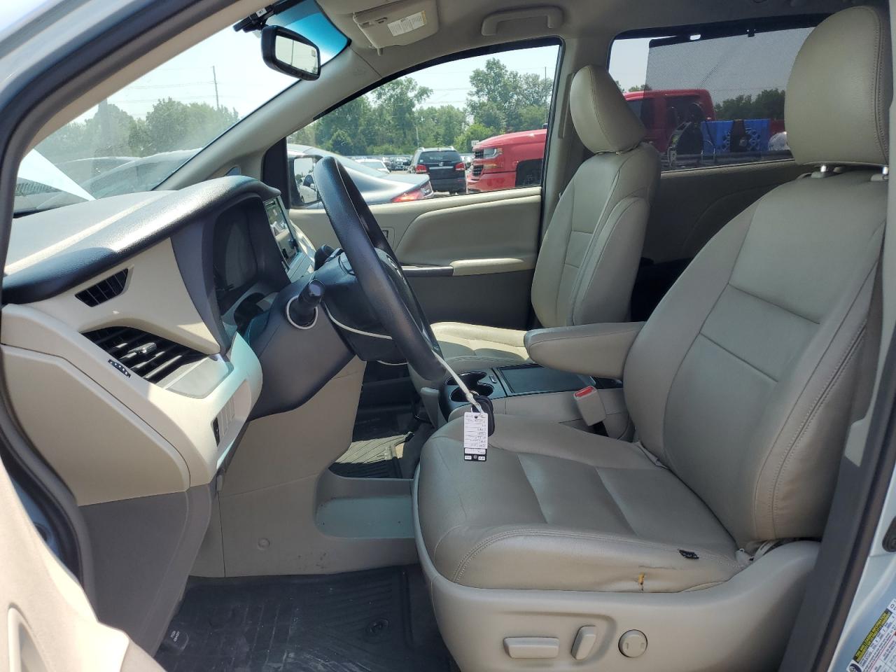 2015 Toyota Sienna Le VIN: 5TDKK3DC6FS577369 Lot: 63610095