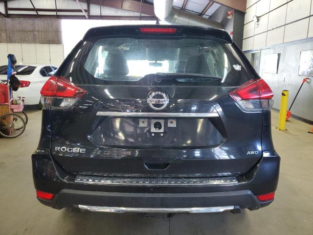  NISSAN ROGUE 2018 Czarny