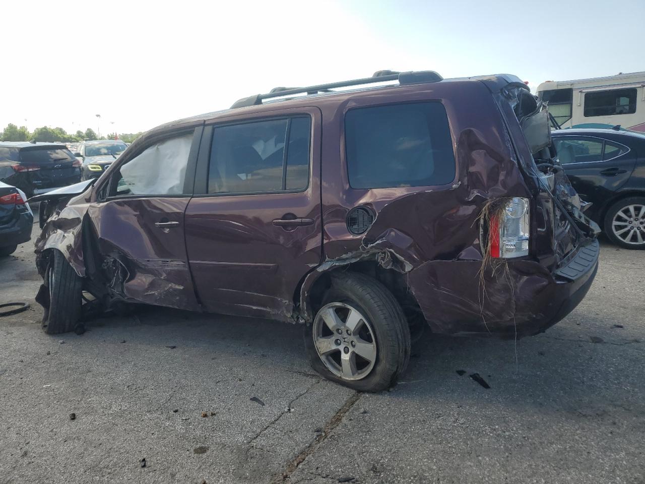 2011 Honda Pilot Exln VIN: 5FNYF4H72BB066662 Lot: 64572605