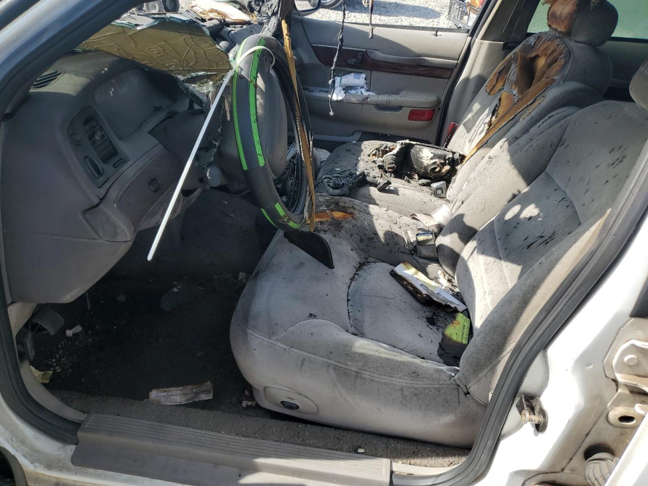 2000 Mercury Grand Marquis Ls VIN: 2MEFM75W4YX671154 Lot: 84365595