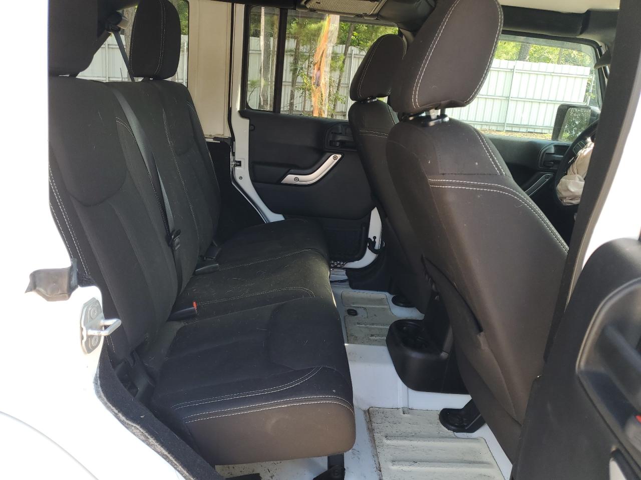2015 Jeep Wrangler Unlimited Sahara VIN: 1C4BJWEG2FL691957 Lot: 62467615