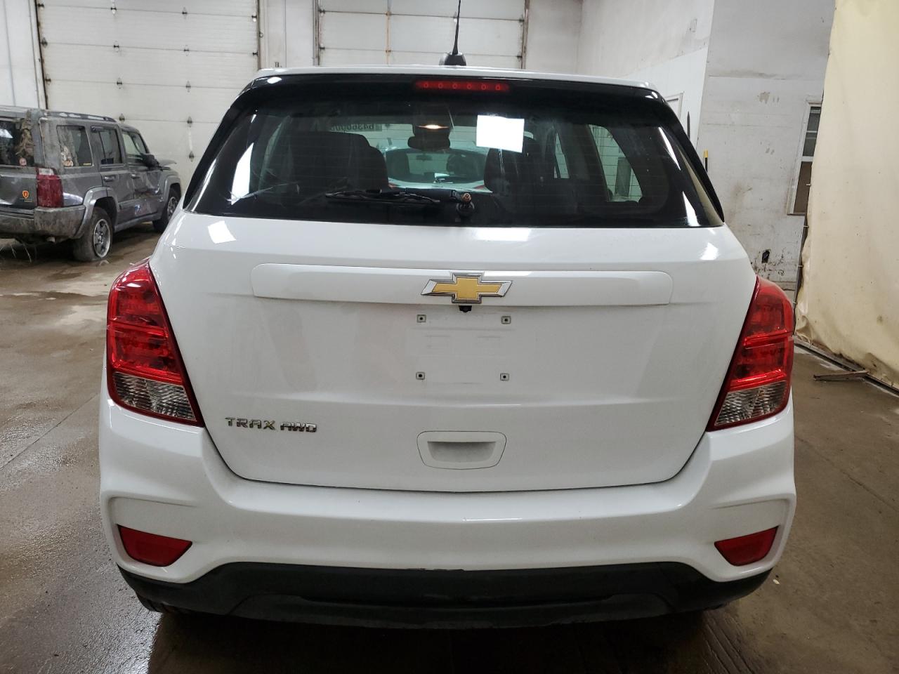 2017 Chevrolet Trax Ls VIN: KL7CJNSB5HB219572 Lot: 64360005