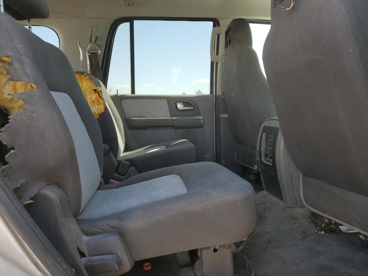 2004 Ford Expedition Xlt VIN: 1FMPU16L84LA98432 Lot: 64141275