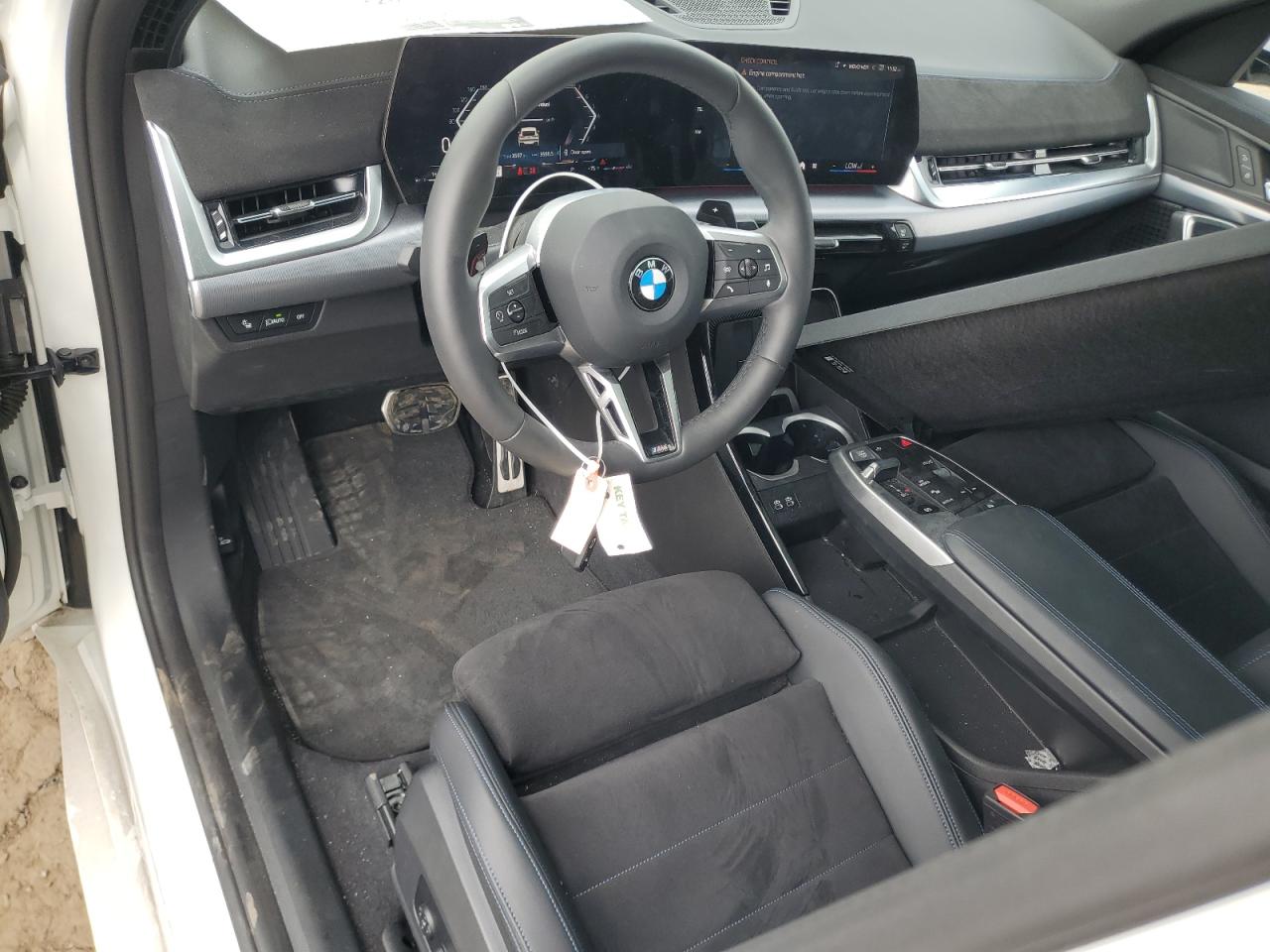 2025 BMW X2 xDrive28I VIN: WBX63GM06S5122763 Lot: 64813025