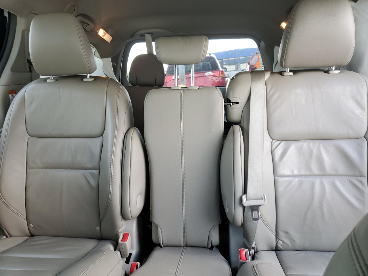 2015 Toyota Sienna Xle VIN: 5TDYK3DC4FS603820 Lot: 64168365