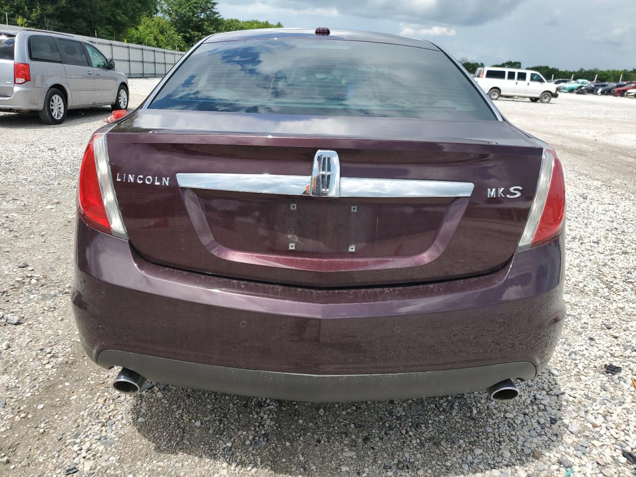 1LNHL9DR5BG613020 2011 Lincoln Mks