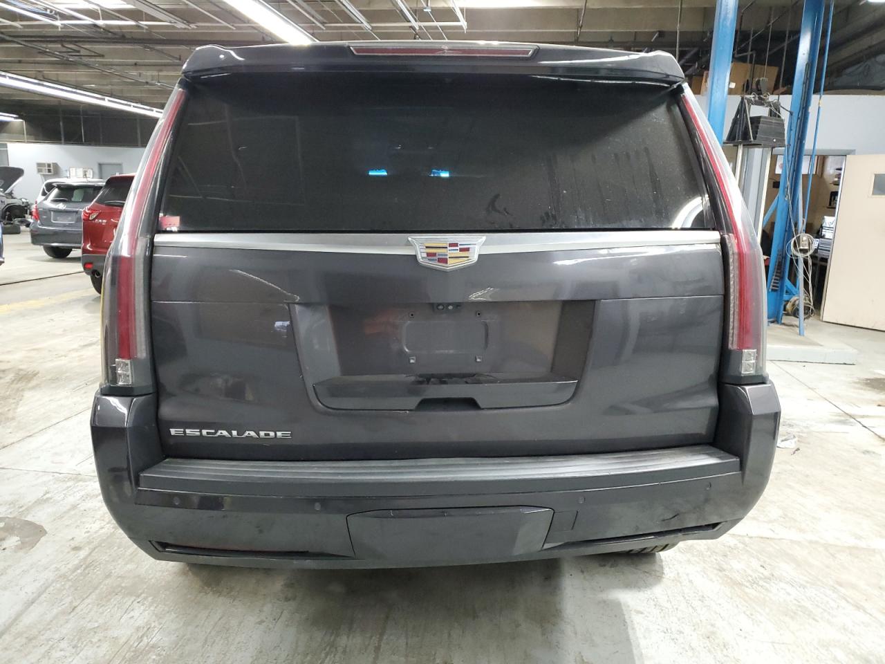 2018 Cadillac Escalade Luxury VIN: 1GYS4BKJ0JR158022 Lot: 63181085