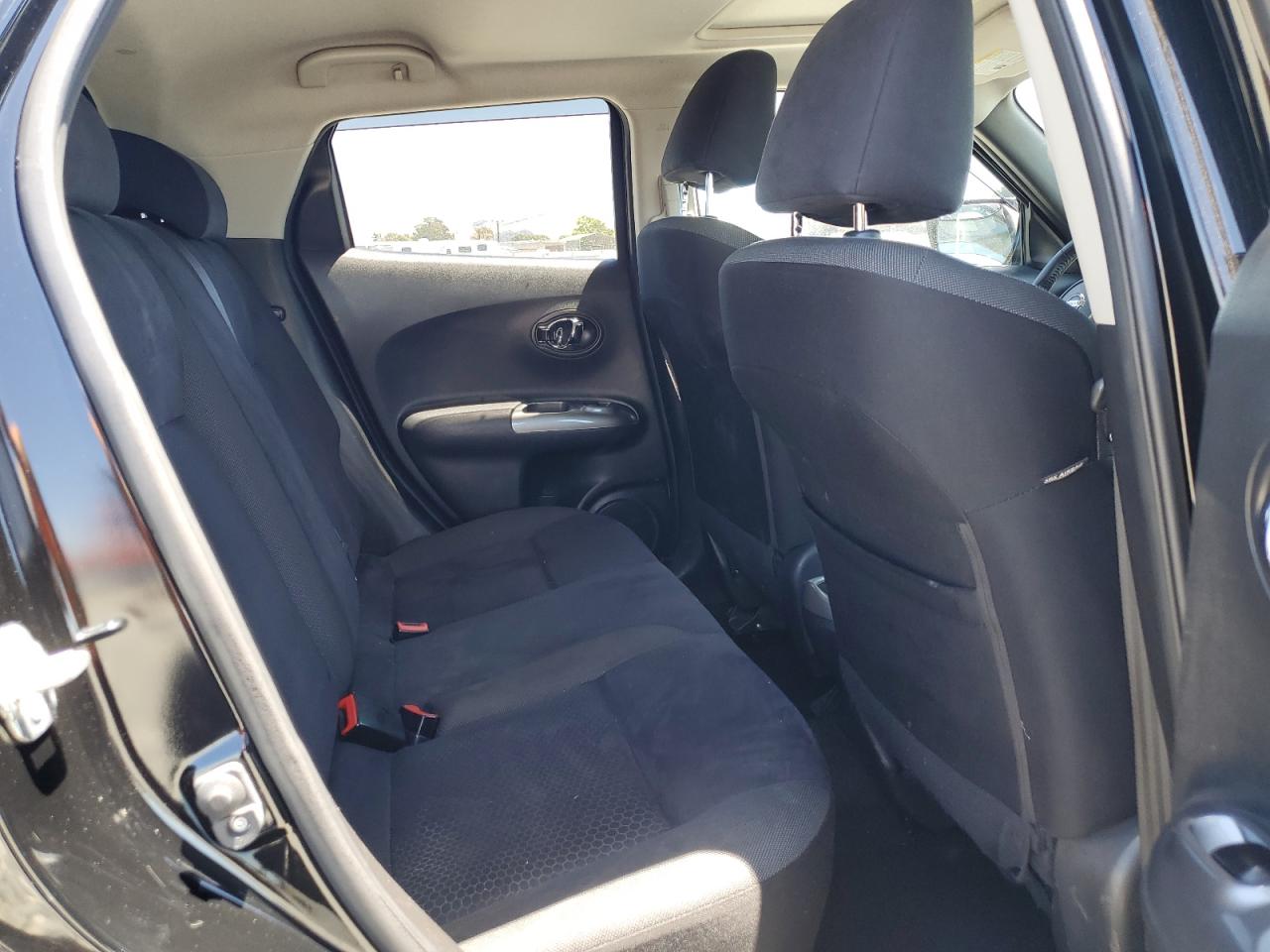2017 Nissan Juke S VIN: JN8AF5MV9HT752512 Lot: 64116255