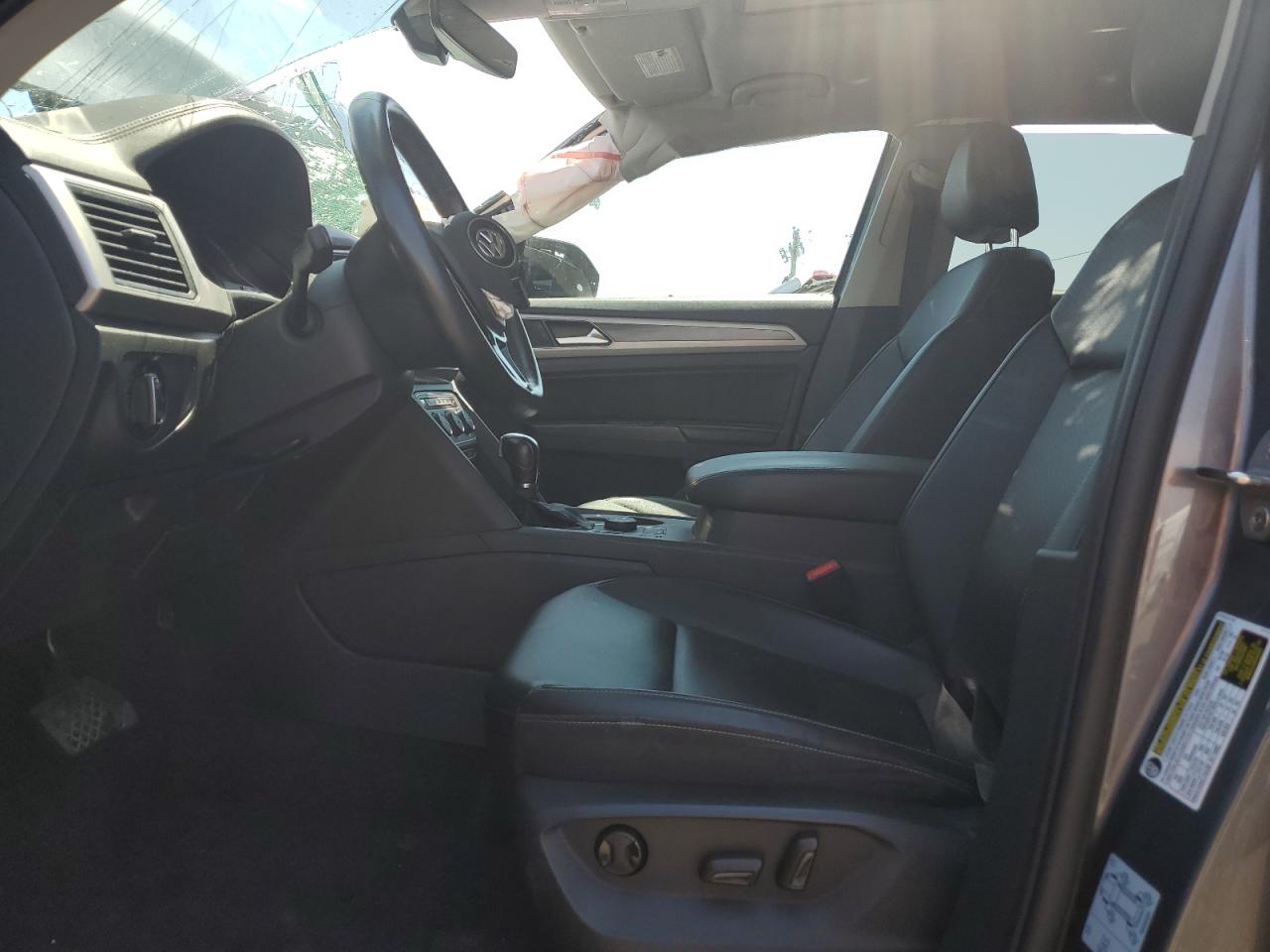 1v2ur2ca6kc607169 1V2UR2CA6KC607169 2019 Volkswagen Atlas Se