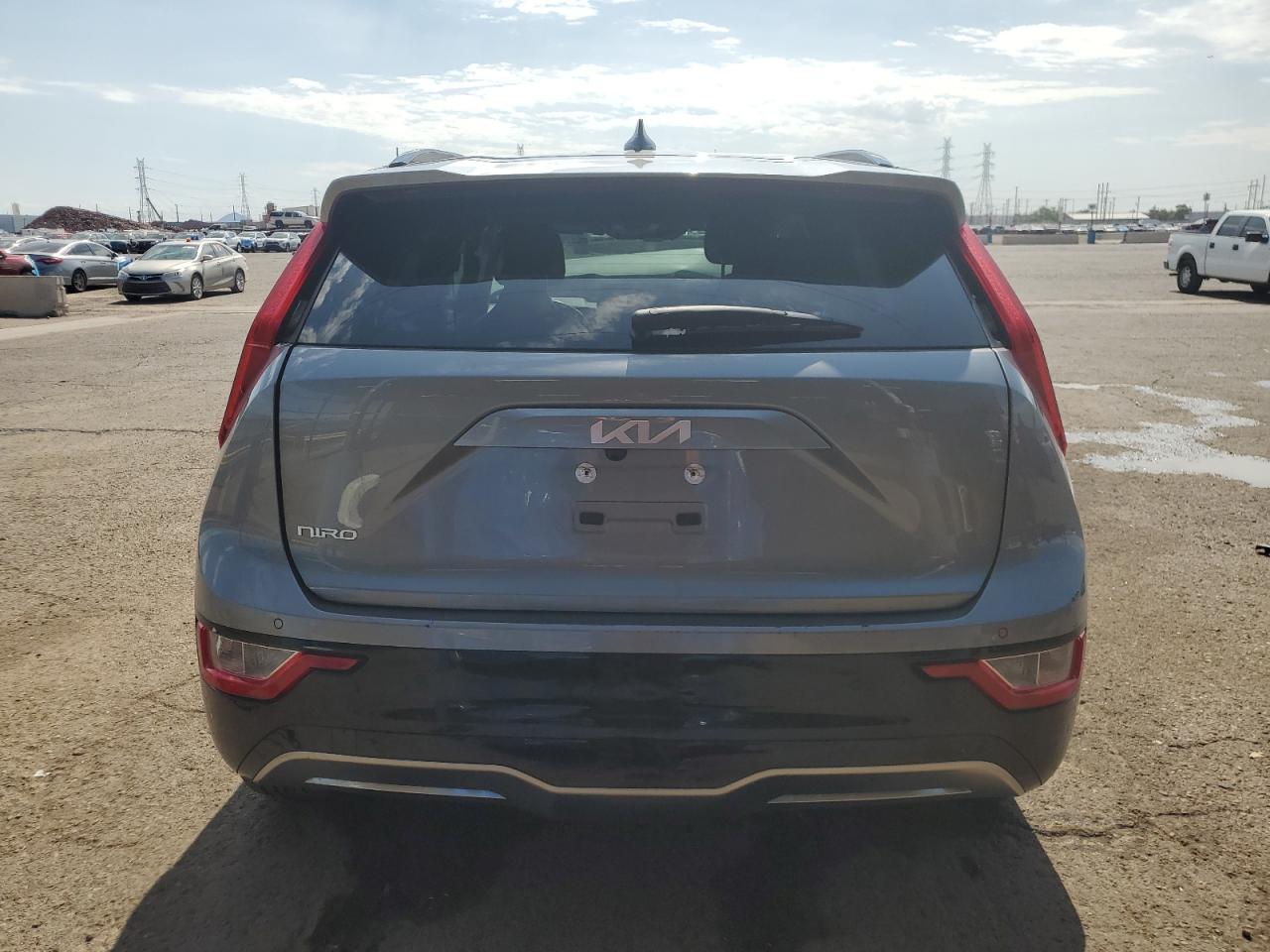 kndcr3l19p5025582 KNDCR3L19P5025582 2023 Kia Niro Wind