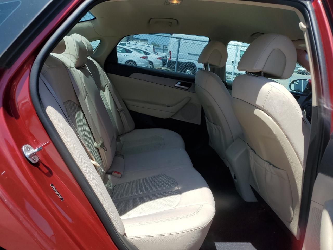 2016 Hyundai Sonata Se VIN: 5NPE24AF2GH396701 Lot: 63276395