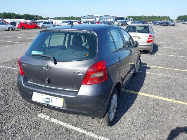 2008 TOYOTA YARIS TR