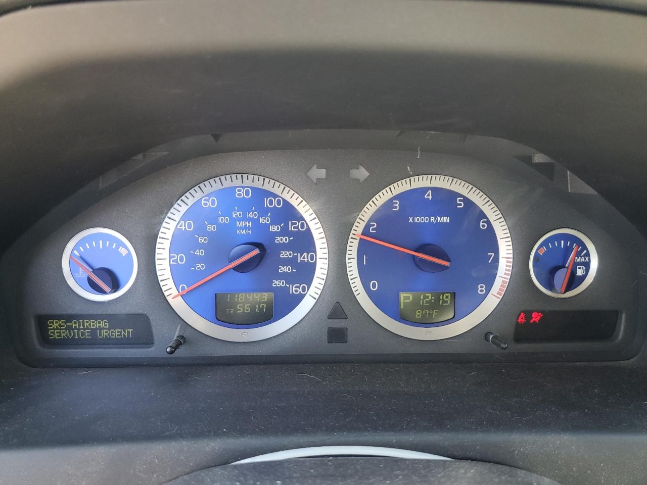 2005 Volvo V70 R VIN: YV1SJ527952511421 Lot: 63468215