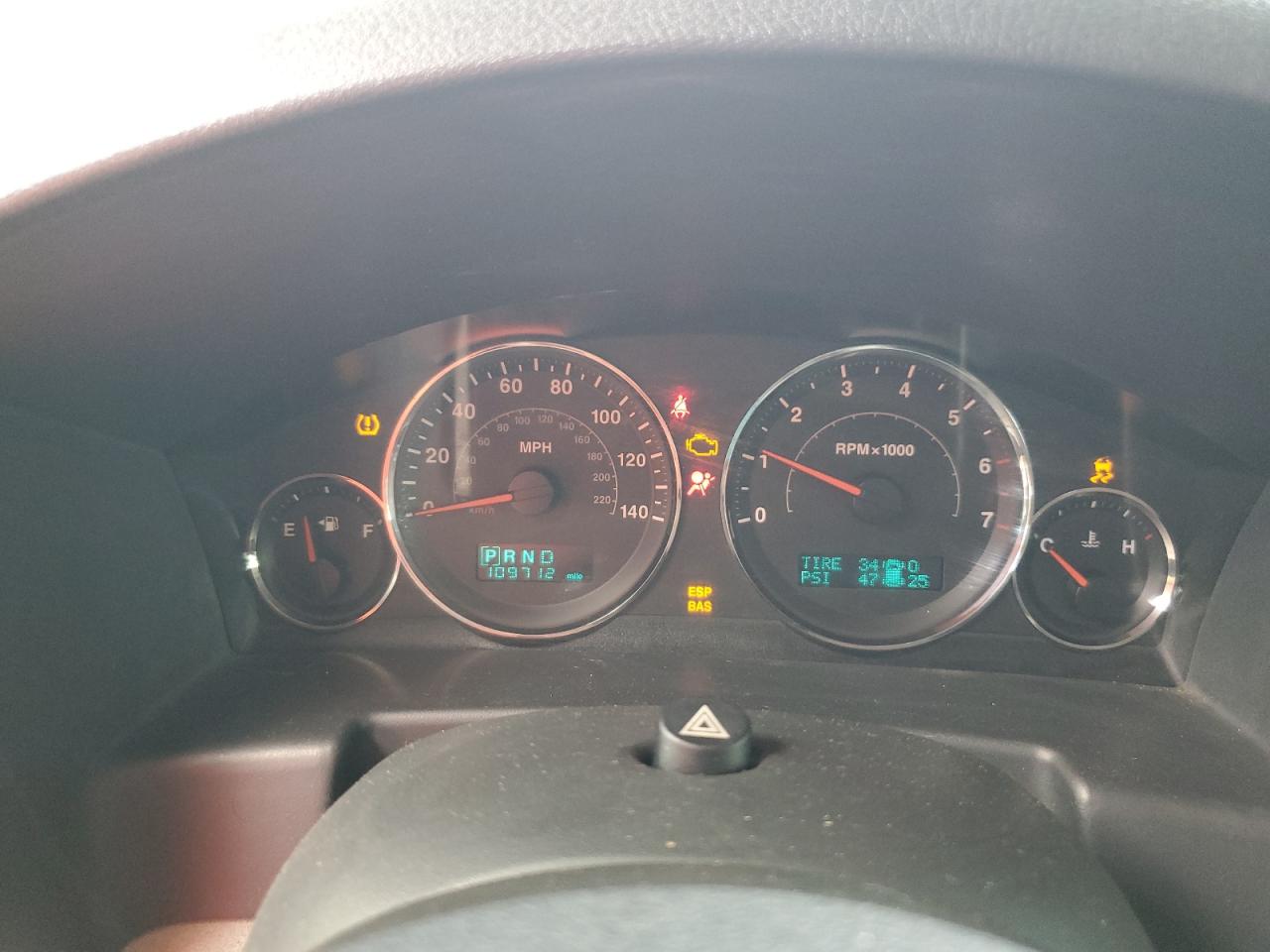 2006 Jeep Commander Limited VIN: 1J8HH58NX6C144521 Lot: 64246205