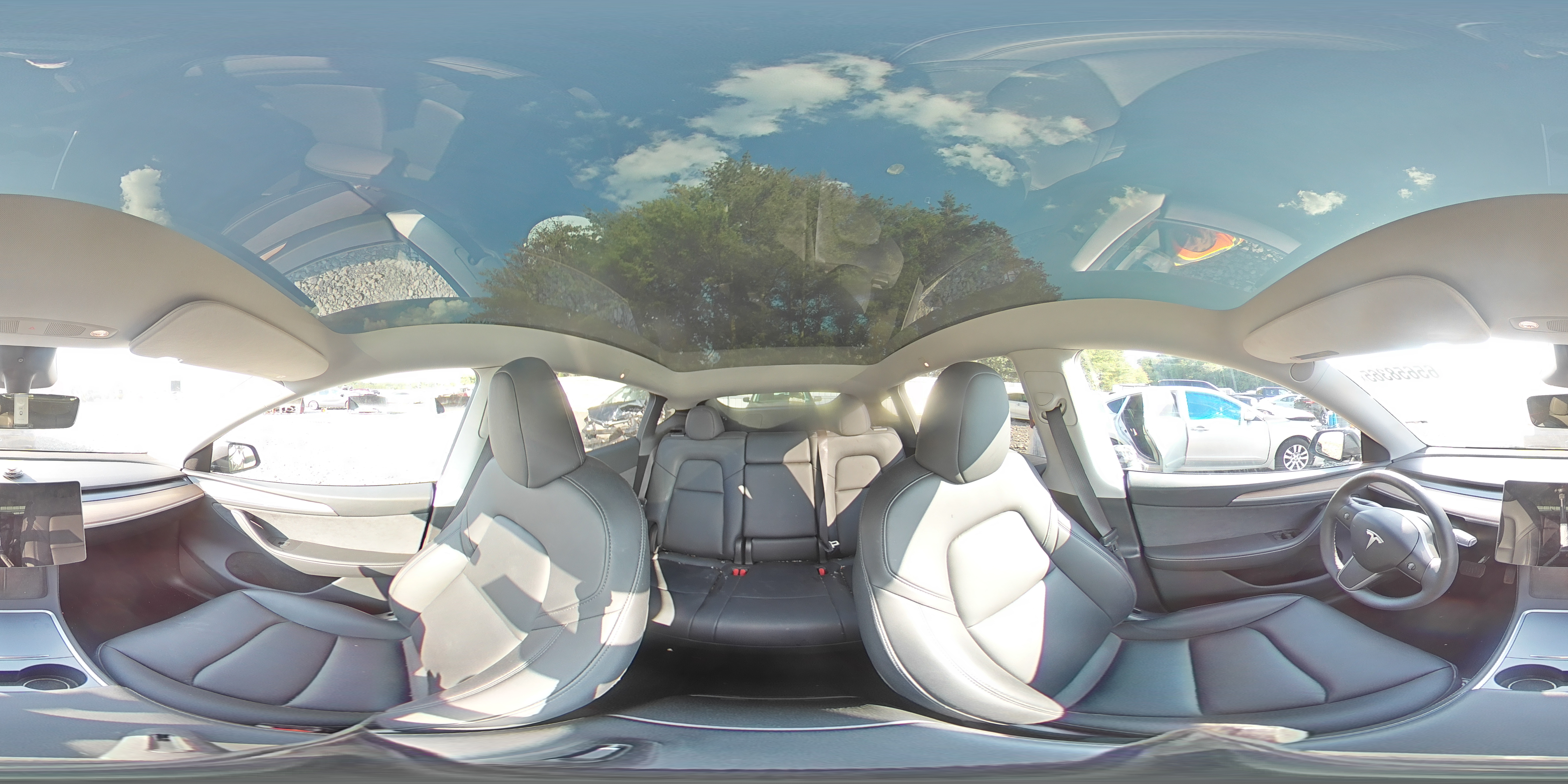 2024 Tesla Model Y VIN: 7SAYGDEE9RA229415 Lot: 65658365