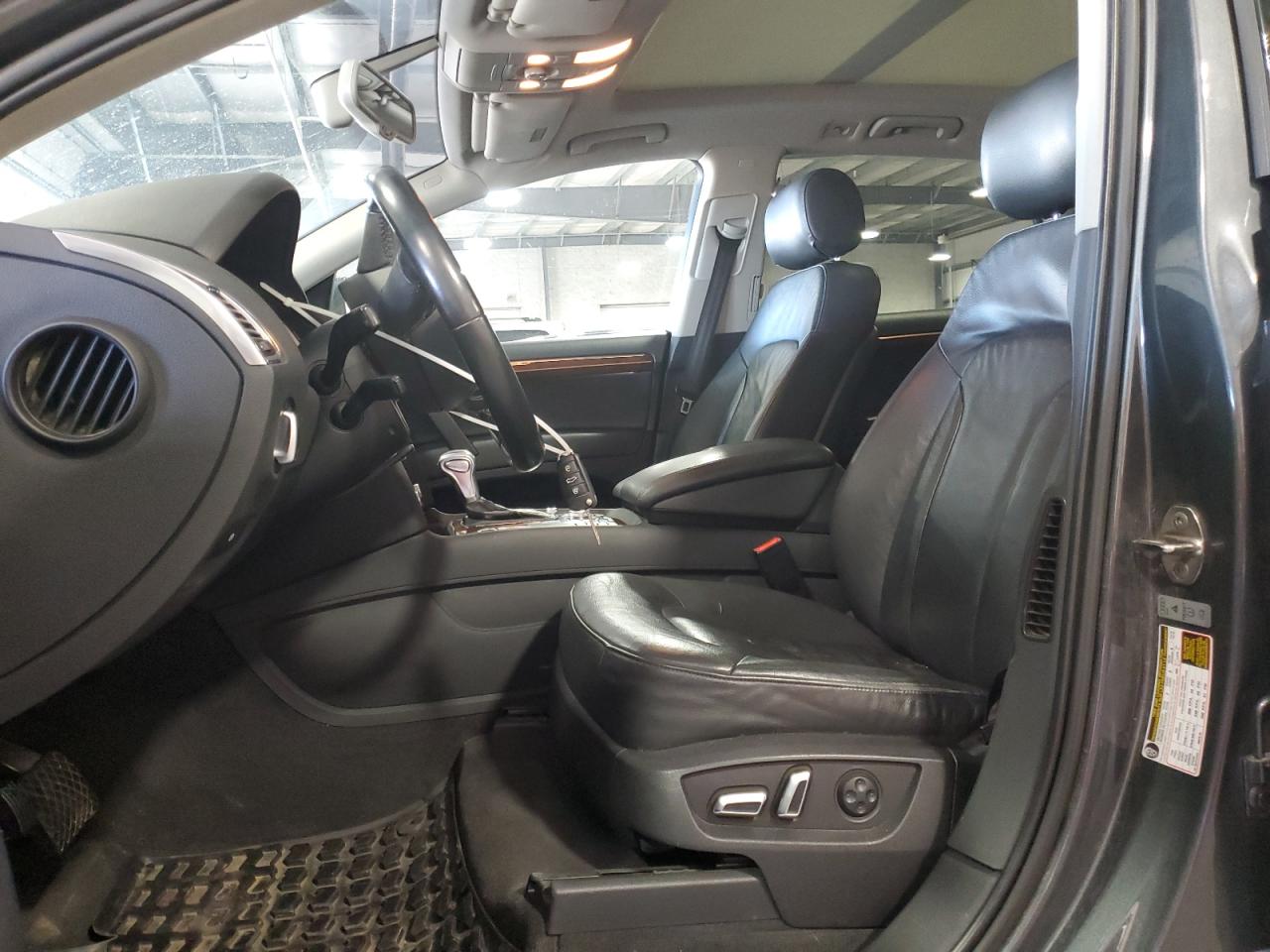 2013 Audi Q7 Premium Plus VIN: WA1LGAFE3DD001007 Lot: 63931795