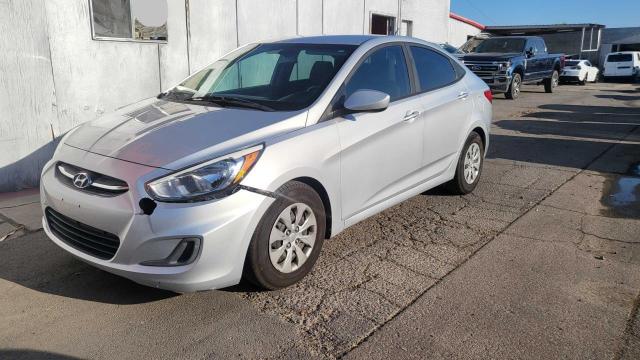 Sedans HYUNDAI ACCENT 2017 Srebrny