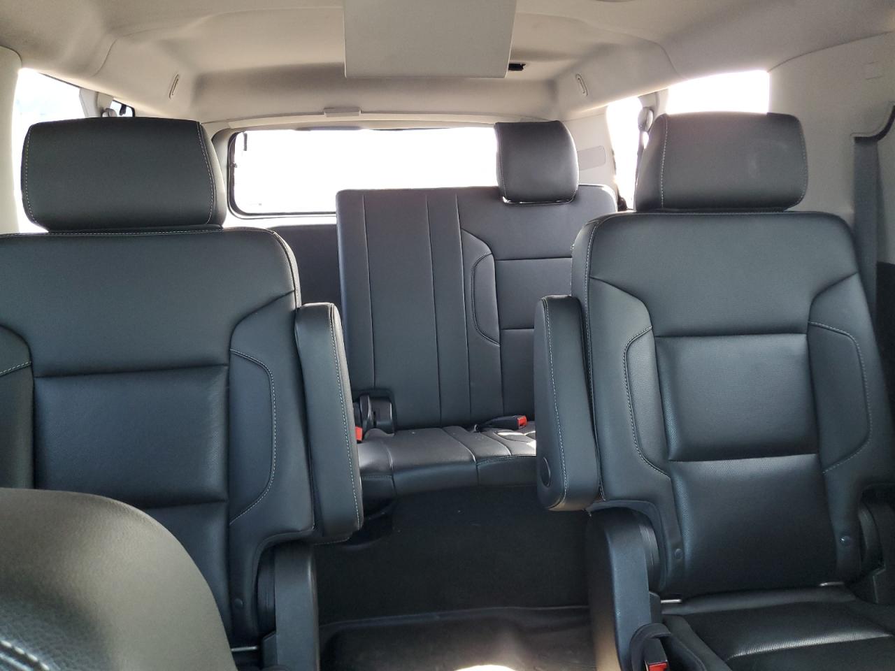 1gnskjkc5jr298422 1GNSKJKC5JR298422 2018 Chevrolet Suburban K1500 Premier