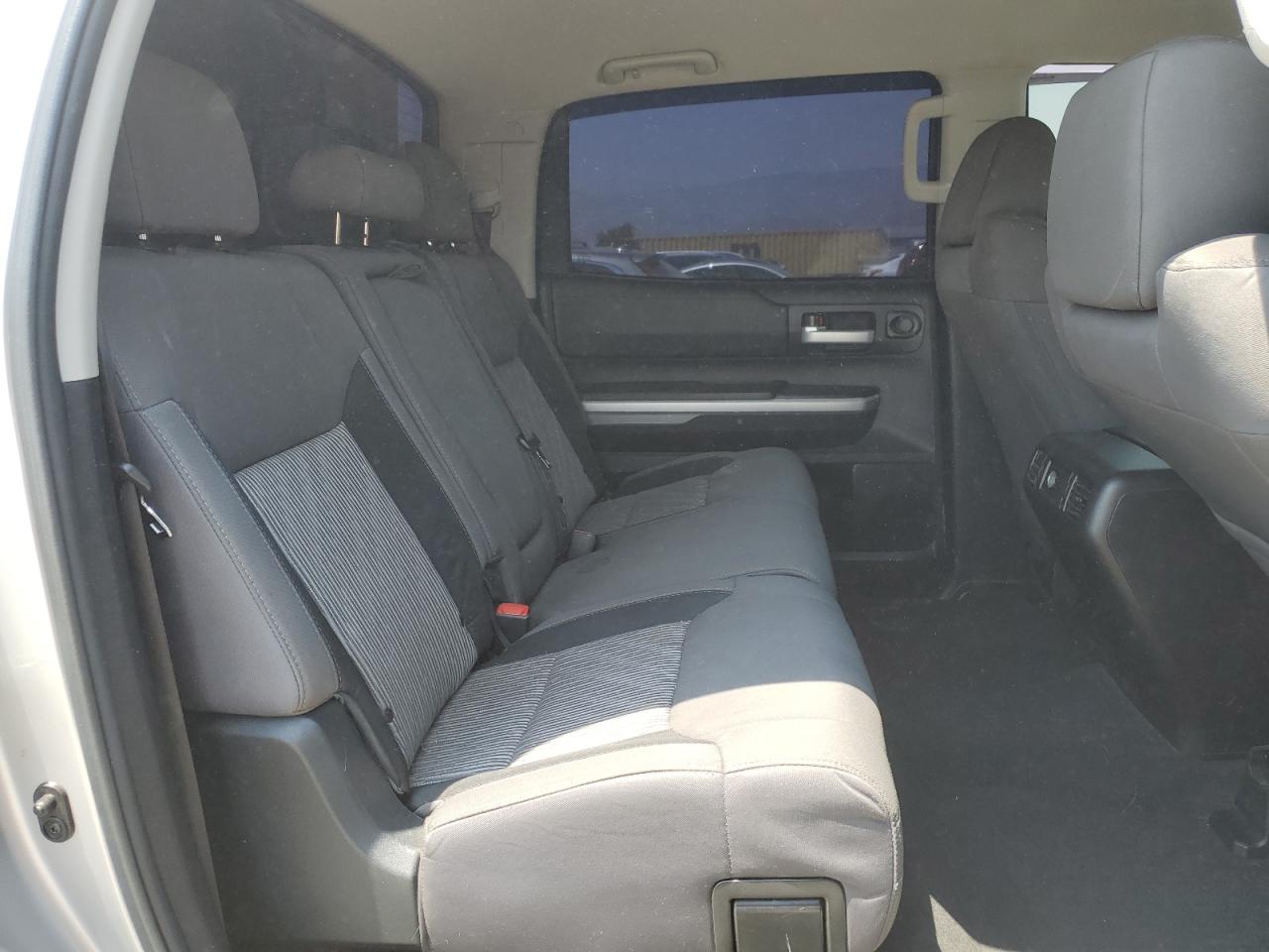 2015 Toyota Tundra Crewmax Sr5 VIN: 5TFDY5F16FX426556 Lot: 64799865