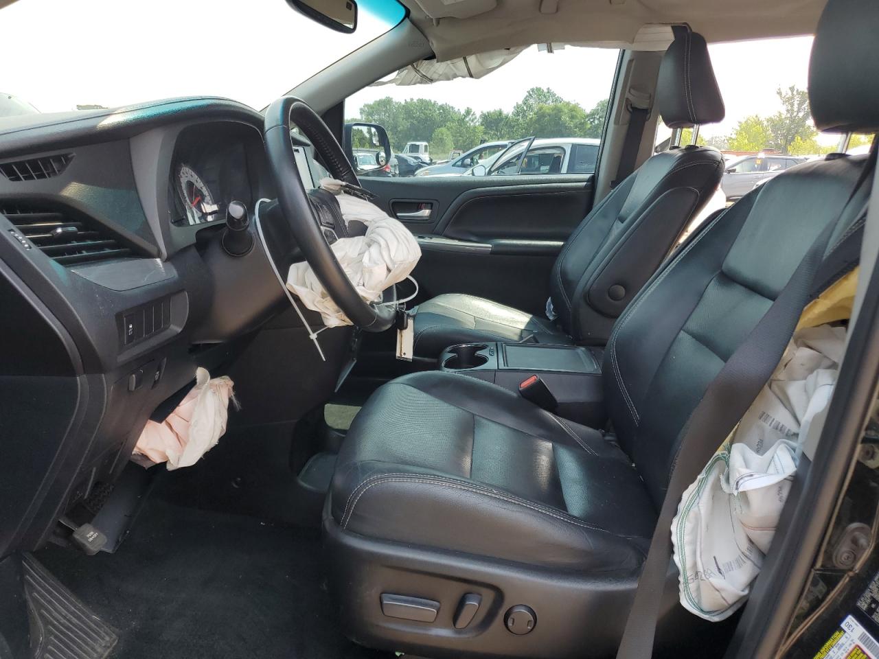 2016 Toyota Sienna Se VIN: 5TDXK3DC7GS722264 Lot: 64828185