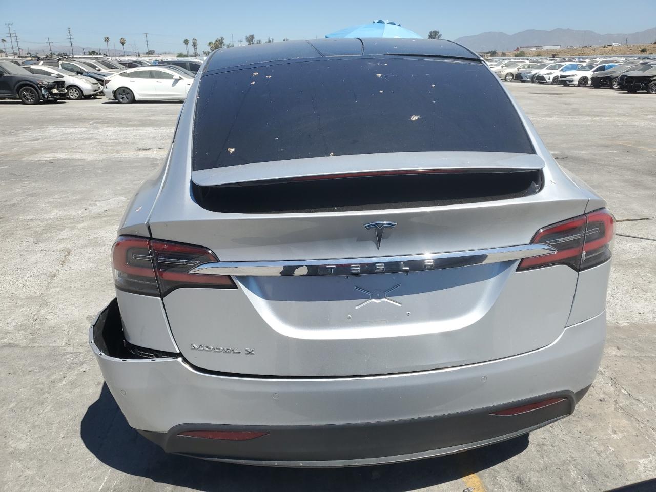 2018 Tesla Model X VIN: 5YJXCBE28JF110647 Lot: 64316025