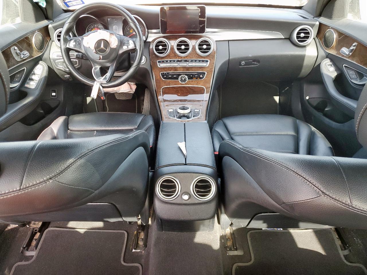 2018 Mercedes-Benz C 300 VIN: 55SWF4JB1JU240420 Lot: 62235135