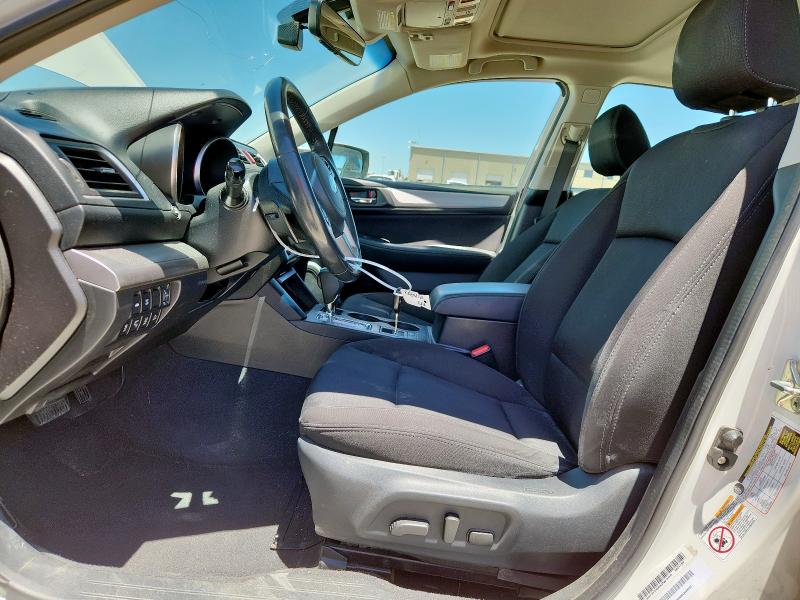 SUBARU LEGACY 2017 White