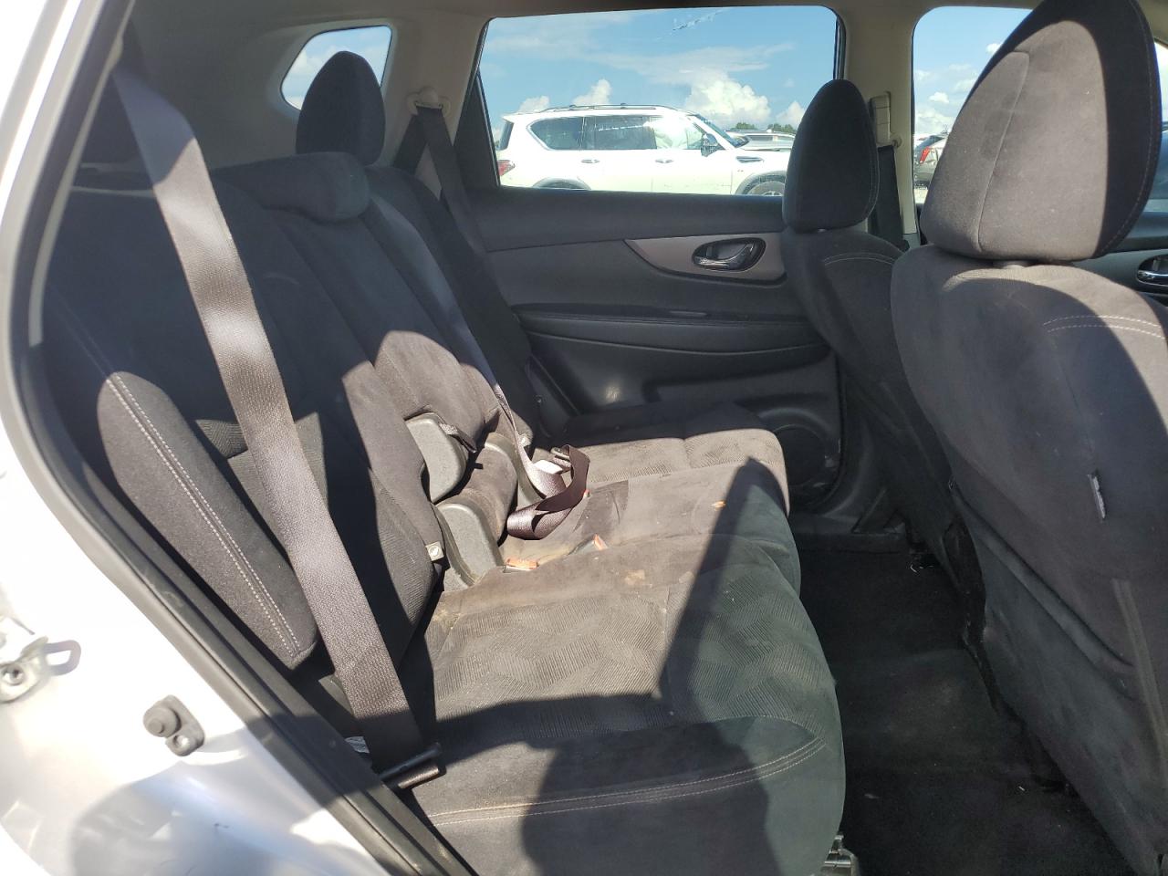 2016 Nissan Rogue S VIN: JN8AT2MT8GW016261 Lot: 64975335