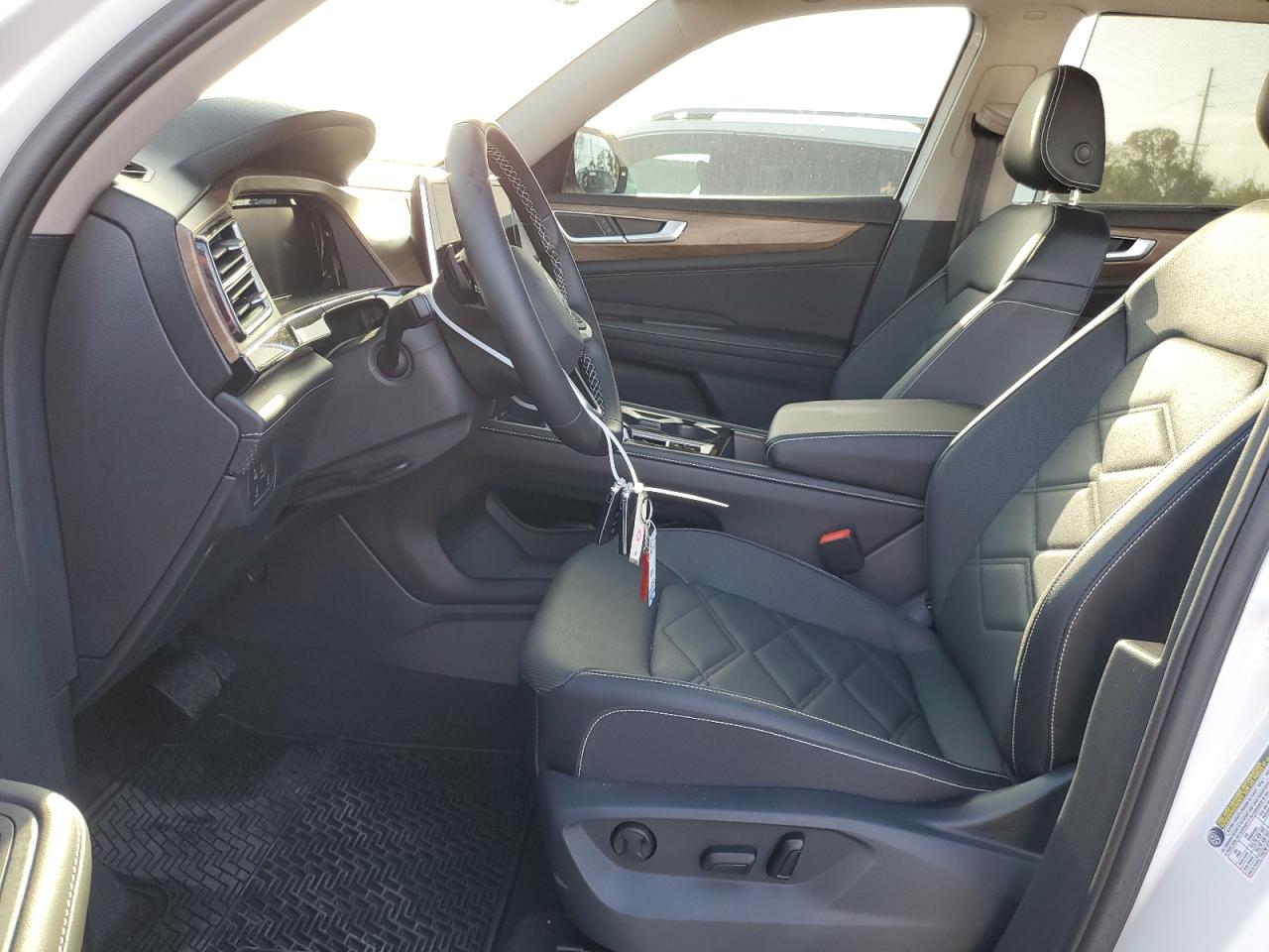 2025 Volkswagen Atlas Se VIN: 1V2WR2CA9SC551897 Lot: 63048855