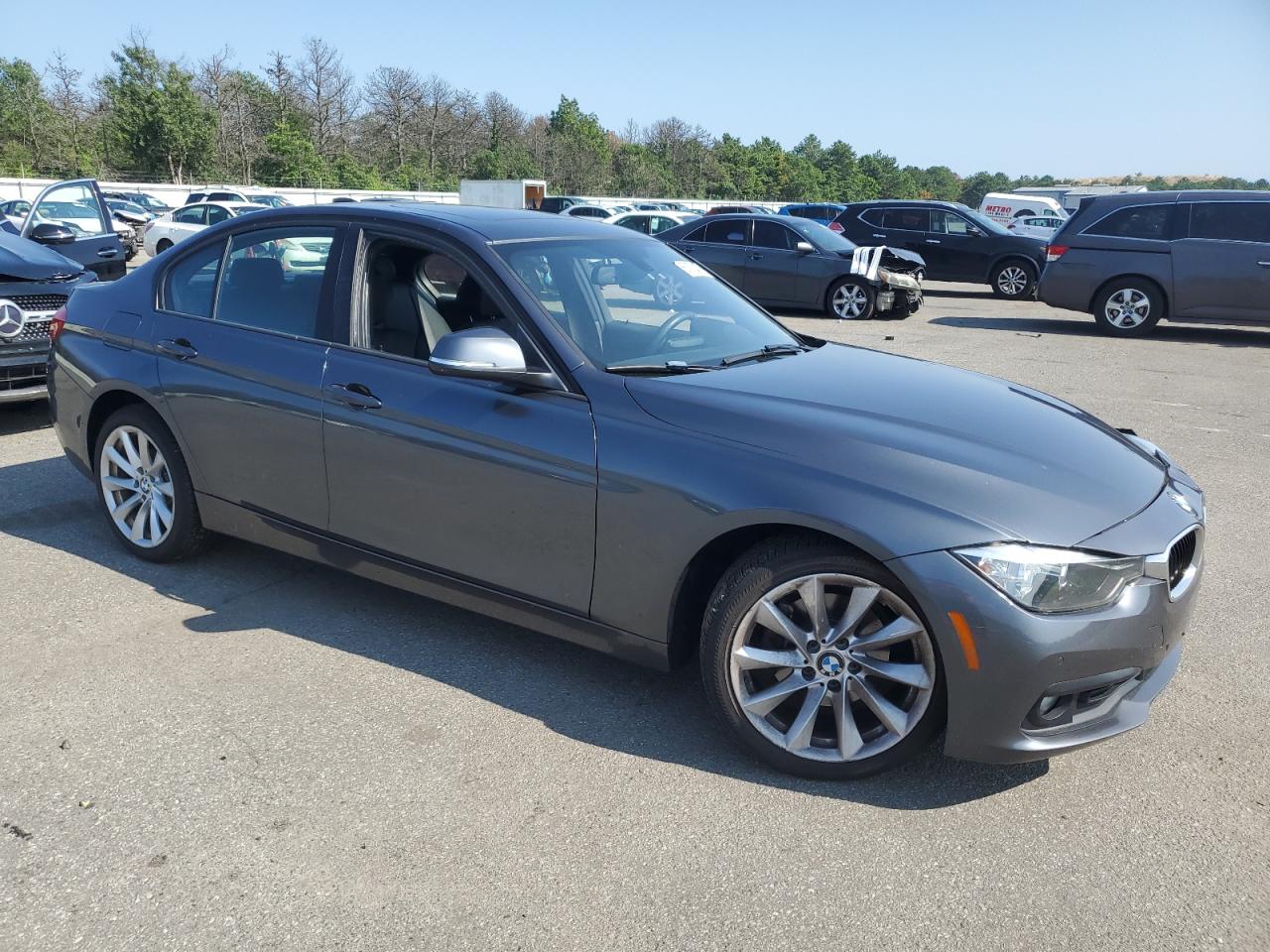 2017 BMW 320 Xi VIN: WBA8A3C32HK692959 Lot: 66175475
