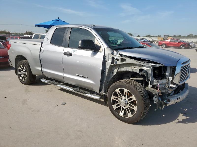  TOYOTA TUNDRA 2013 Srebrny