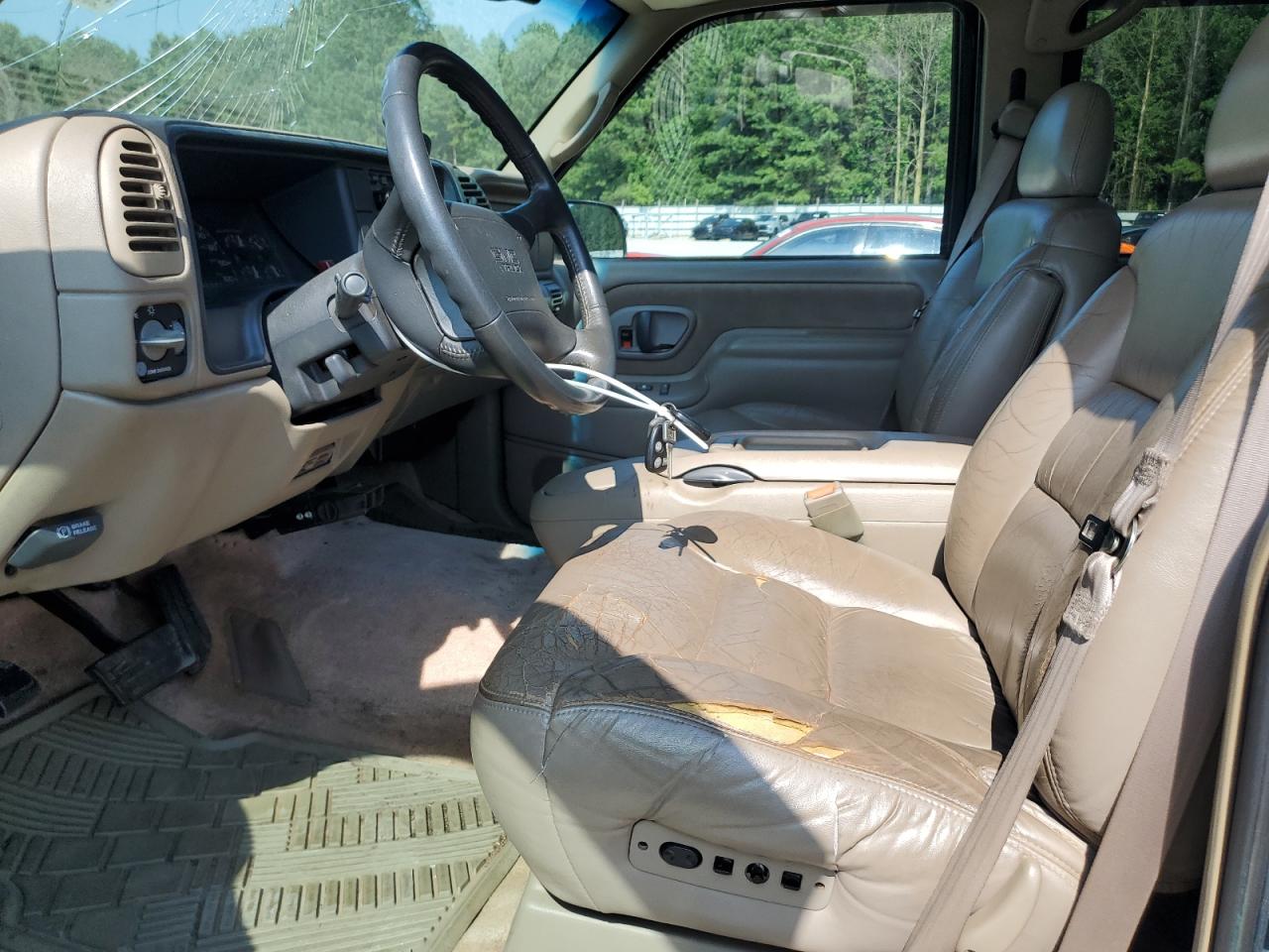1997 GMC Suburban K1500 VIN: 1GKFK16R0VJ754358 Lot: 63866125
