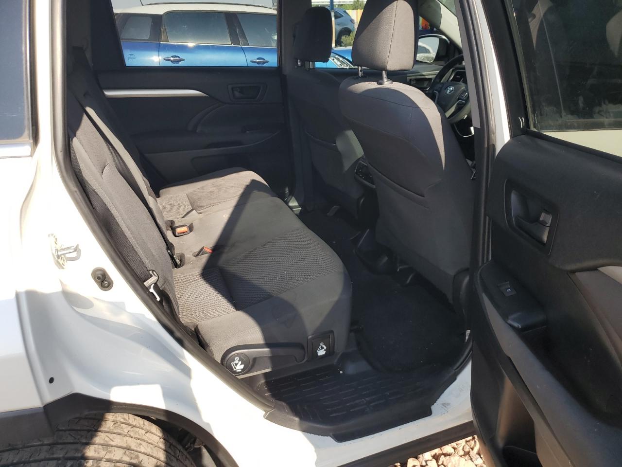 2019 Toyota Highlander Le VIN: 5TDZZRFH8KS298828 Lot: 64521265