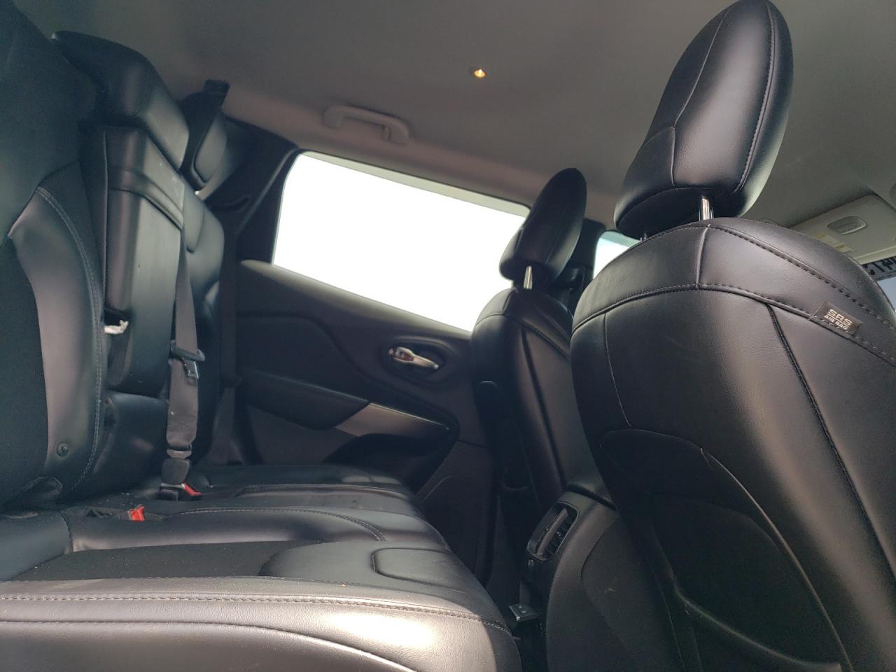 2019 Jeep Cherokee Latitude Plus VIN: 1C4PJLLX7KD371691 Lot: 64798595