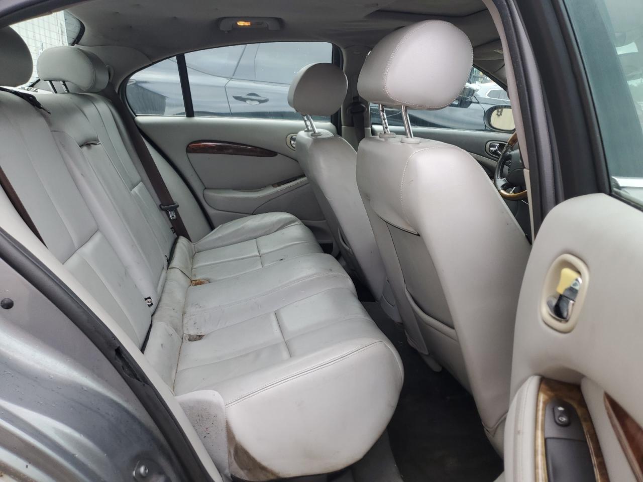 2005 Jaguar S-Type 4.2 VIN: SAJWA01UX5HN14666 Lot: 64026055